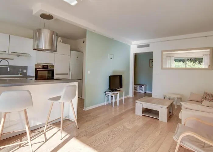 Cozy Apartment *